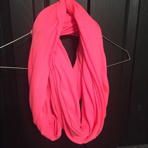 Steve Madden infinity scarf
